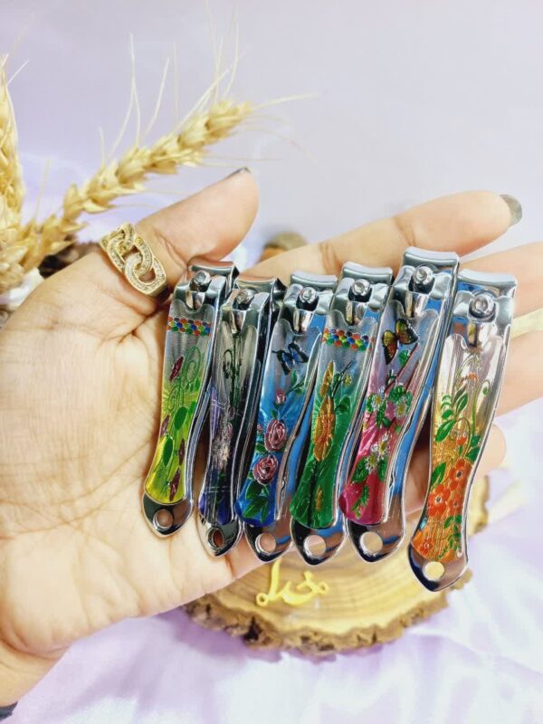 ناخن گیر NAIL CLIPPERS برندkcorona